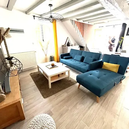 Cottage Chaleureux Les Pieds Dans L'Eau. Holiday home Isle-Saint-Georges